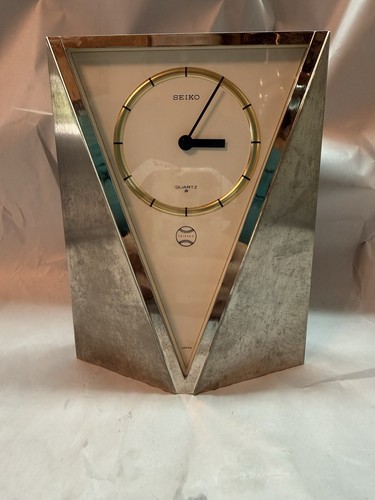 Seiko qqz472s quartz clock - qqz472s,