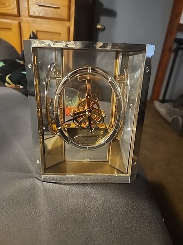 Seiko quartz skeleton - quartz,